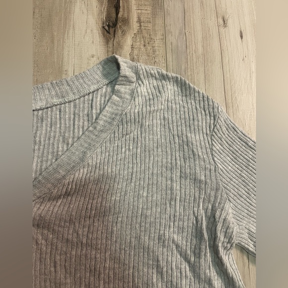 Garage Cropped Cardigan - Picture 3 of 3